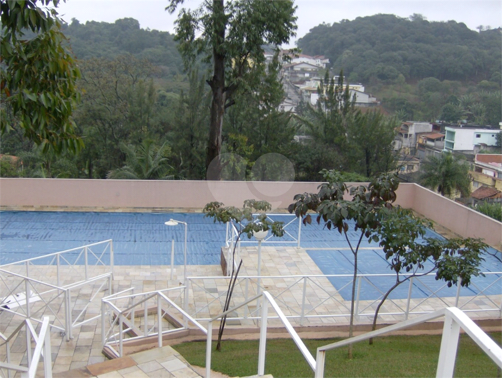 SOBRADO em JARAGUÁ