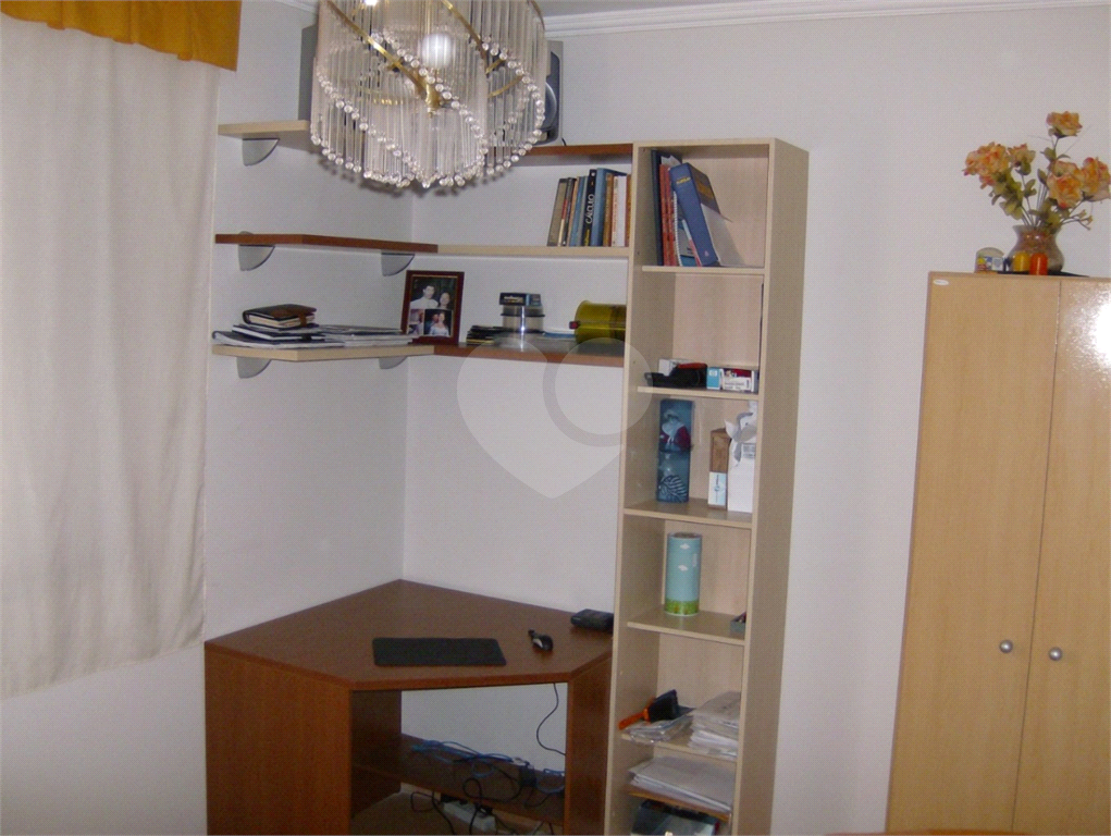 SOBRADO em JARAGUÁ