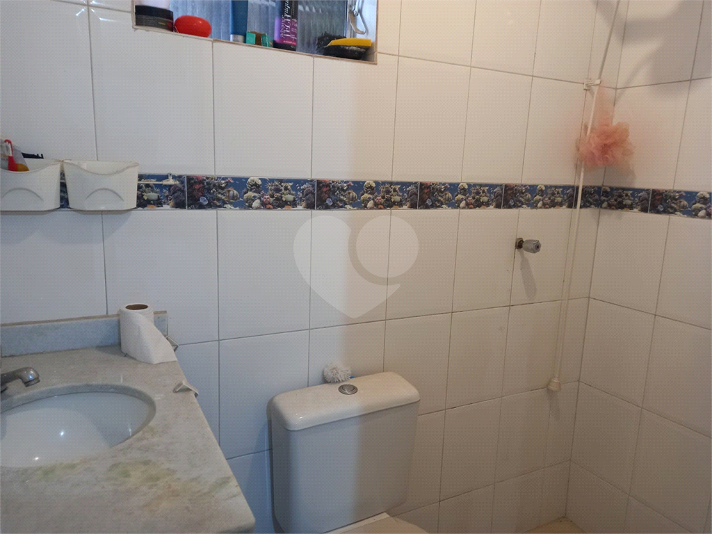 Casa à venda com 4 quartos, 80m² - Foto 13