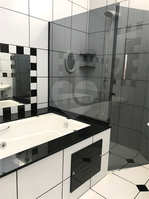 Casa à venda com 3 quartos, 223m² - Foto 16