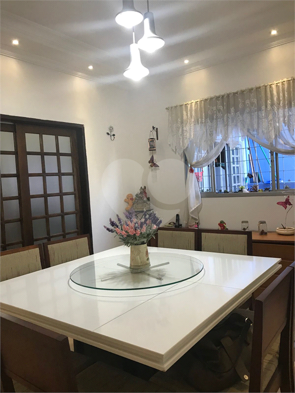 Casa à venda com 3 quartos, 223m² - Foto 26