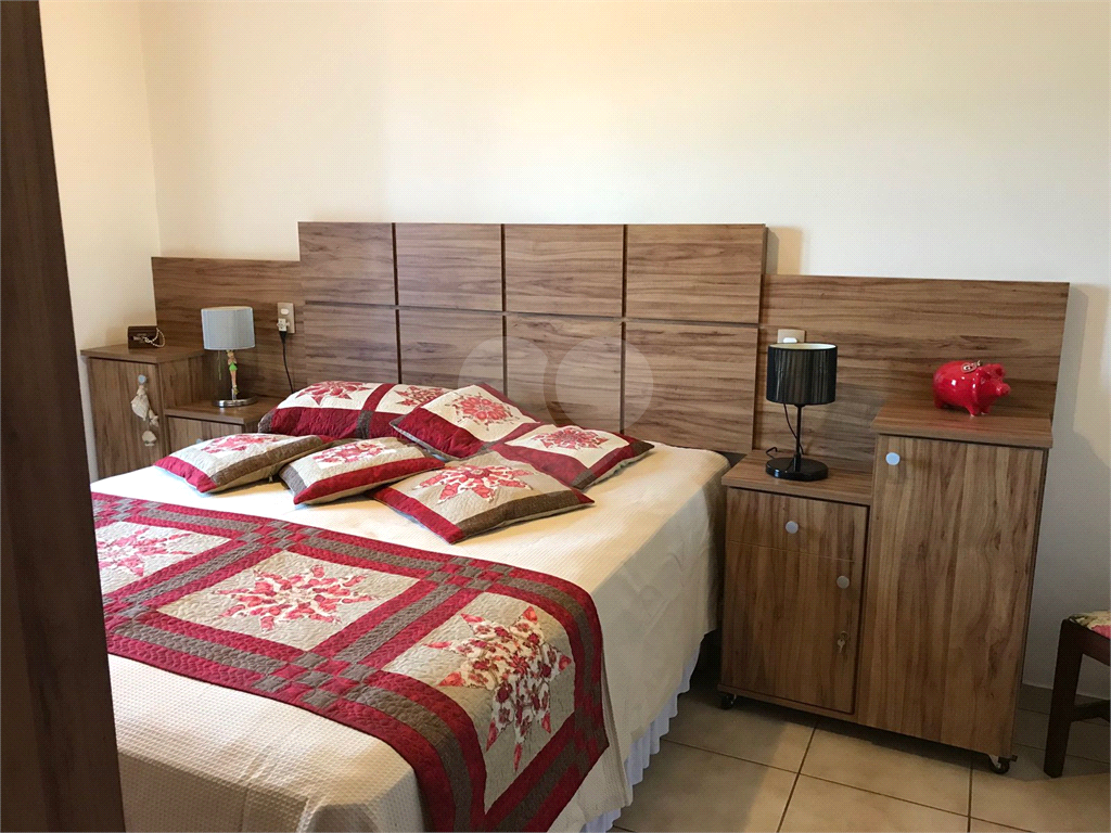 Casa à venda com 3 quartos, 223m² - Foto 10