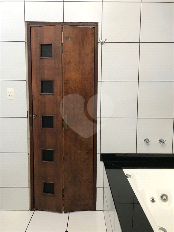 Casa à venda com 3 quartos, 223m² - Foto 17