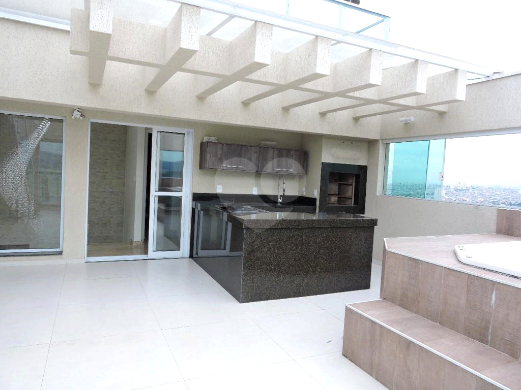 Tríplex Vila Galvão.  