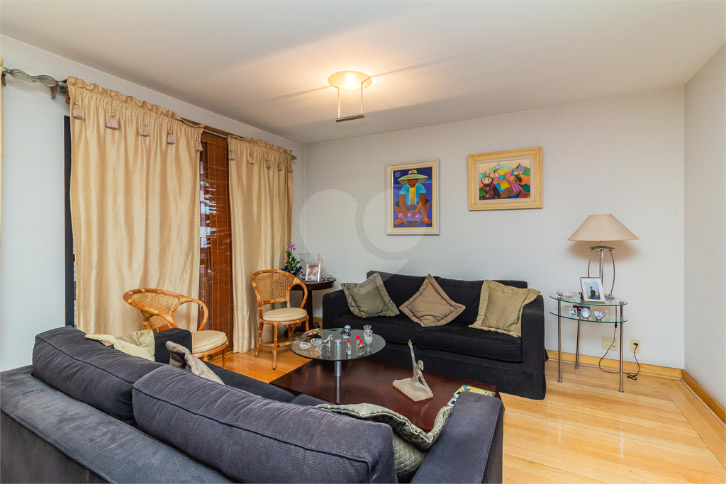 Apartamento no Alto da Lapa 

