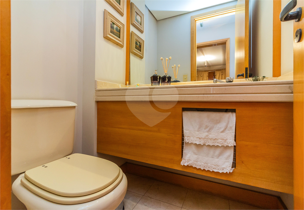 Apartamento no Alto da Lapa 
