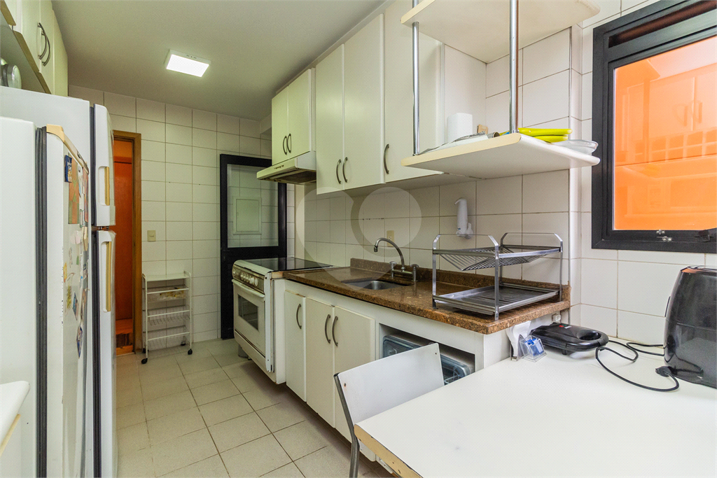 Apartamento no Alto da Lapa 
