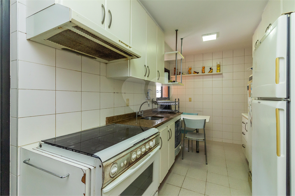 Apartamento no Alto da Lapa 
