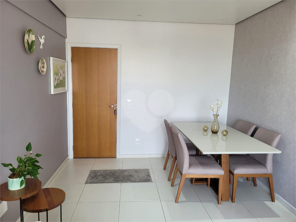 APARTAMENTO em CASA VERDE