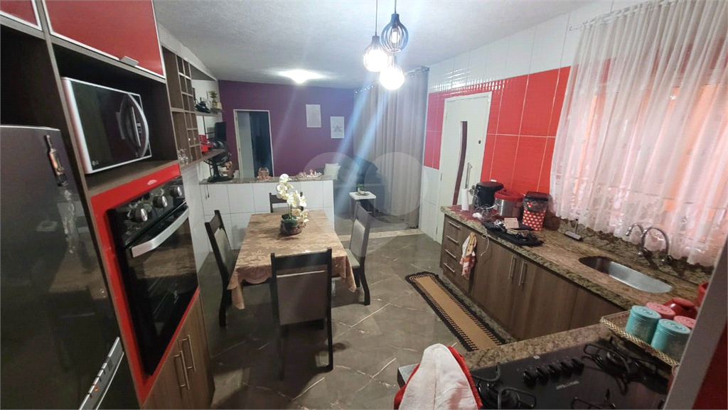 Excelente casa, com 125m² construídos