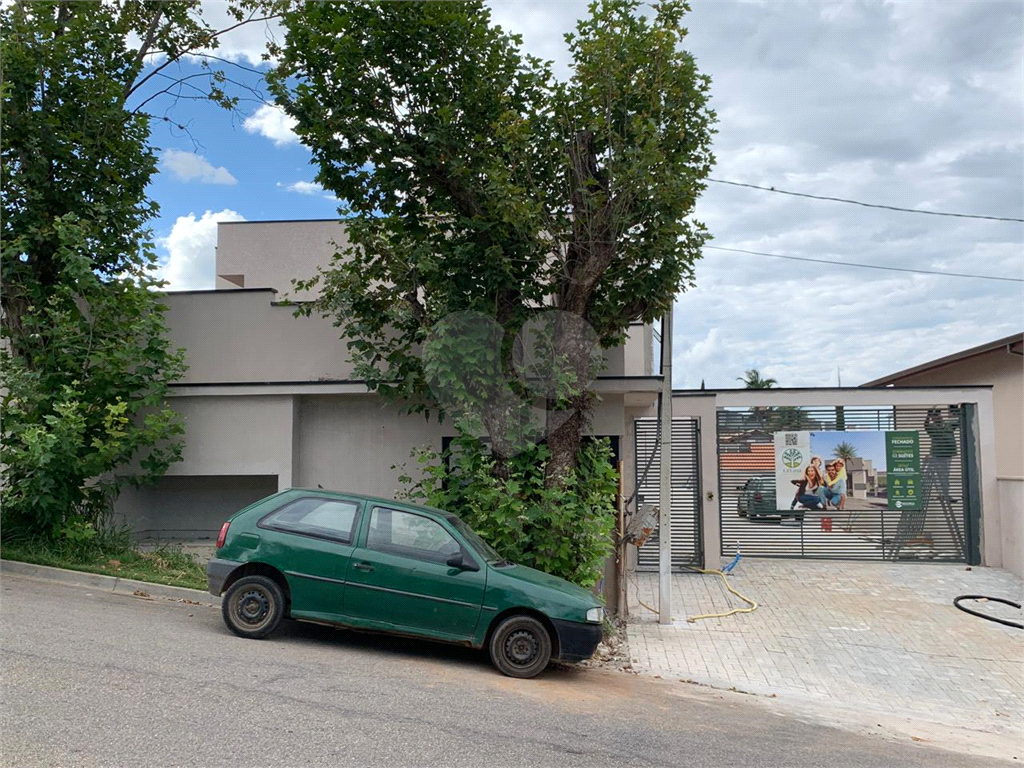 Casa de Condomínio à venda com 3 quartos, 208m² - Foto 3