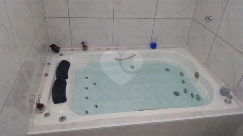 AMPLA CHACARA COM ISCINA