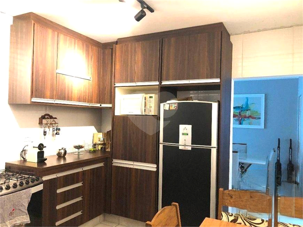 Casa à venda com 3 quartos, 218m² - Foto 4