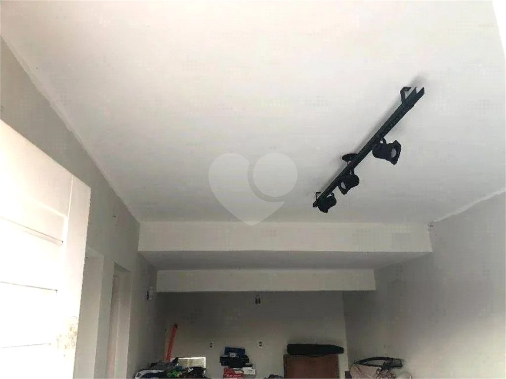 Casa à venda com 3 quartos, 218m² - Foto 8