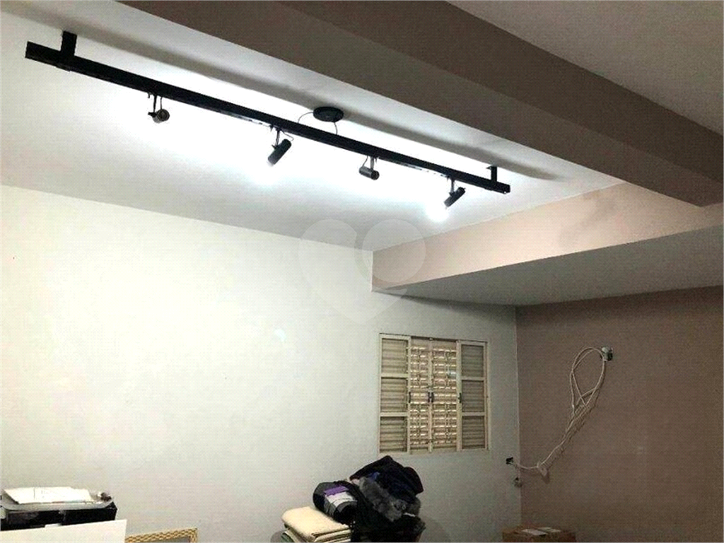 Casa à venda com 3 quartos, 218m² - Foto 17