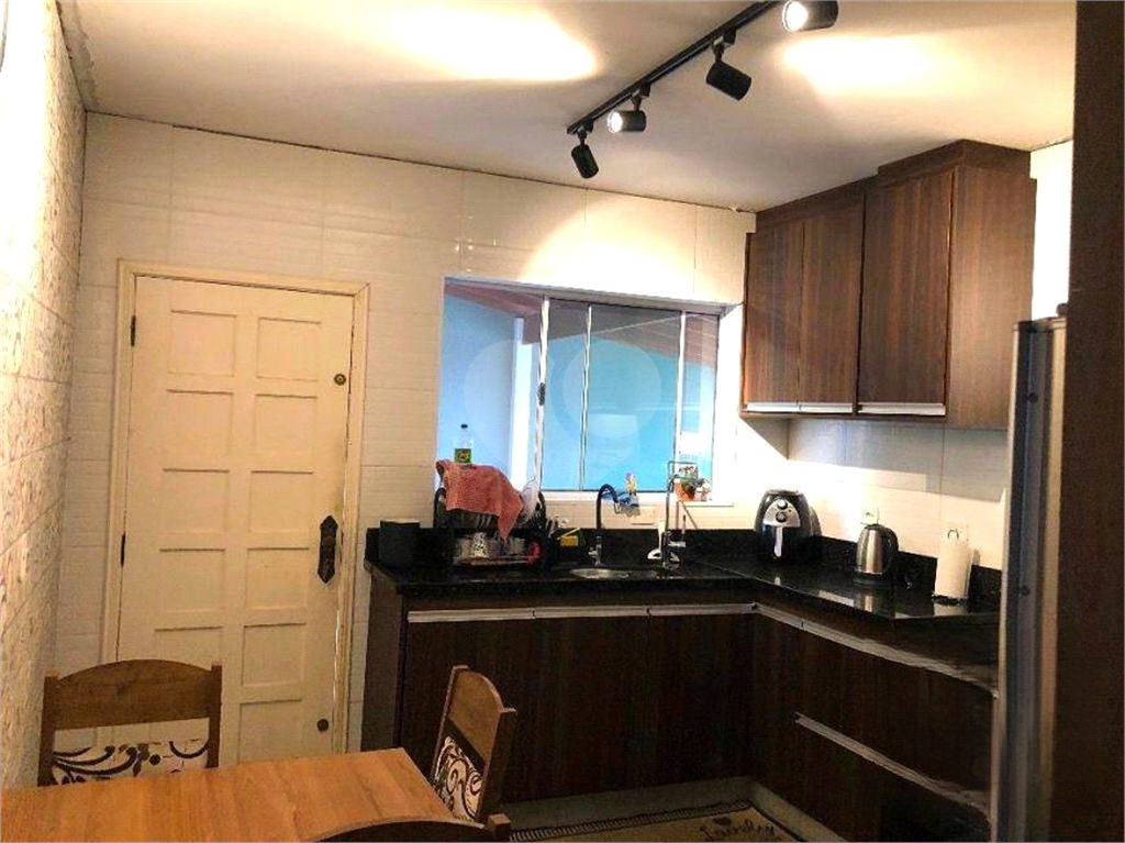 Casa à venda com 3 quartos, 218m² - Foto 10