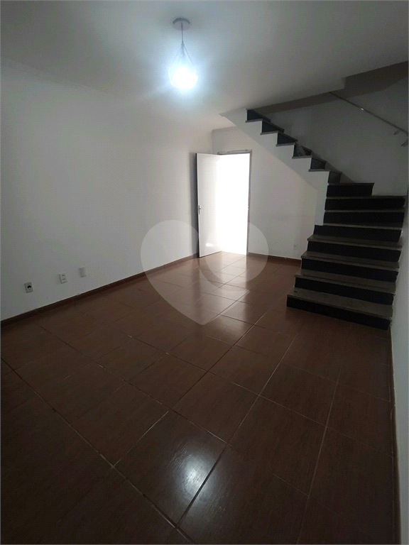 Sobrado à venda com 2 quartos, 86m² - Foto 14