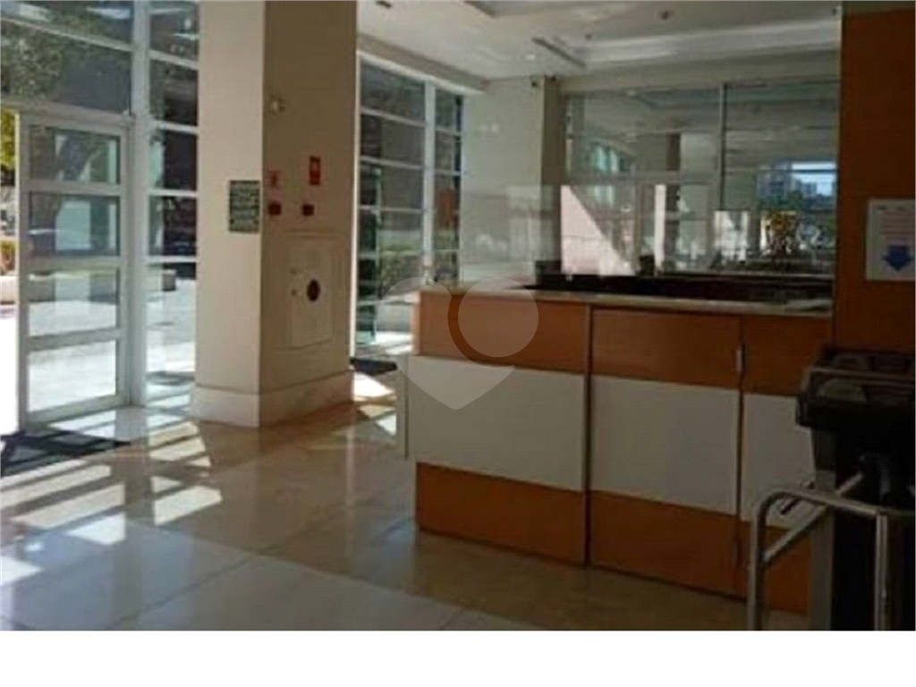 Sala a Venda em Santana 