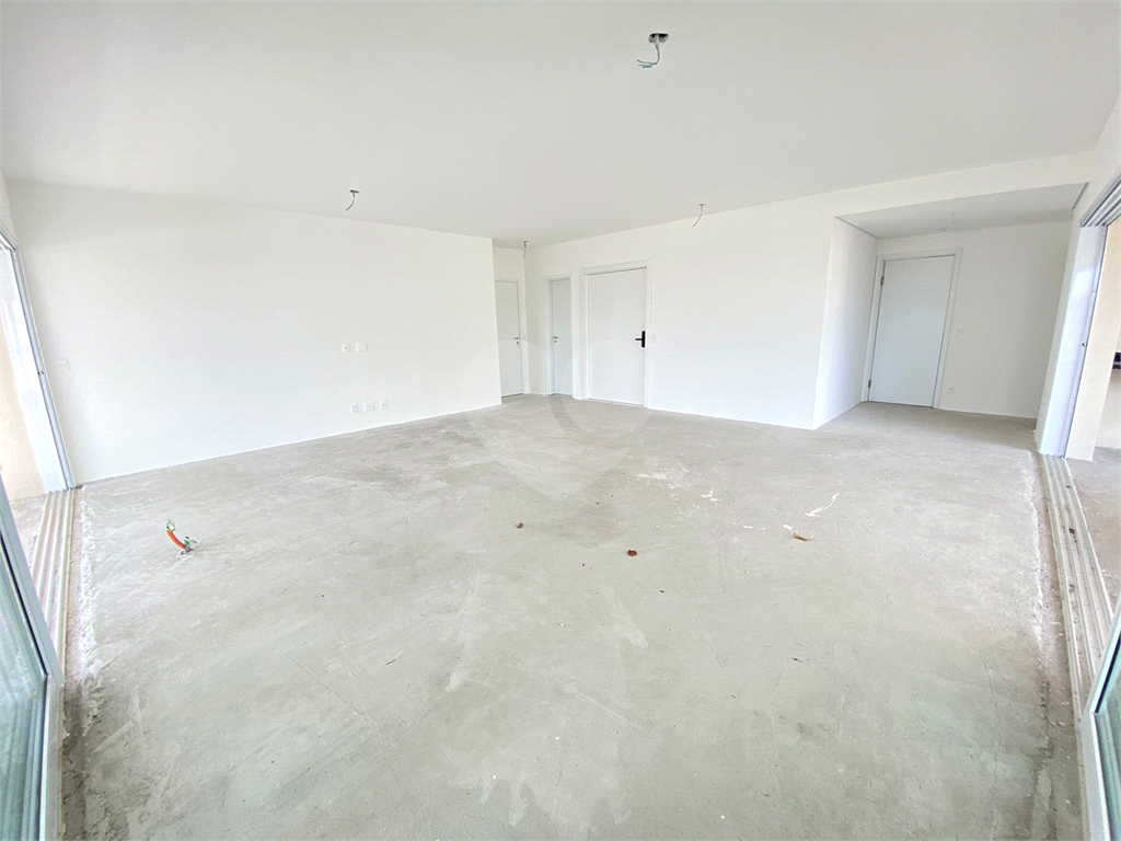Apartamento a venda com 4 quartos em Santana