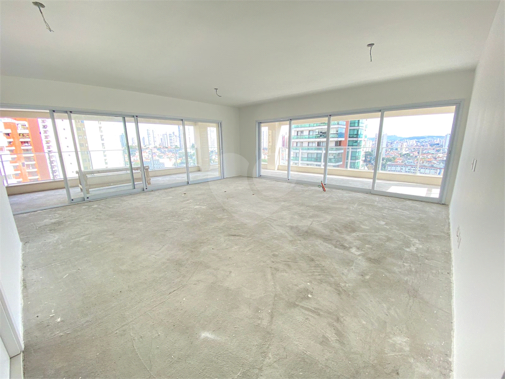 Apartamento a venda com 4 quartos em Santana