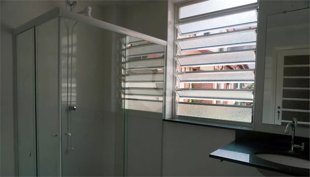 Apartamento recém reformado em Santana. 