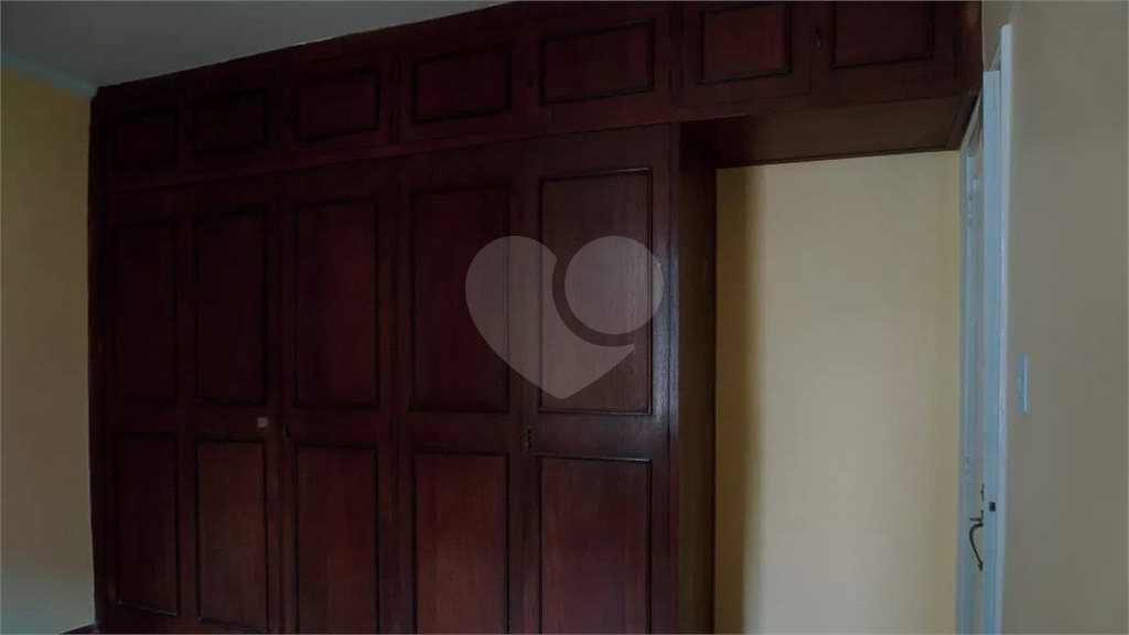 Apartamento recém reformado em Santana. 