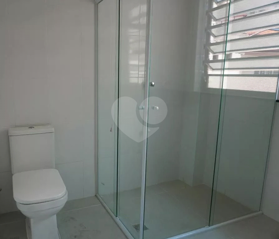 Apartamento recém reformado em Santana. 