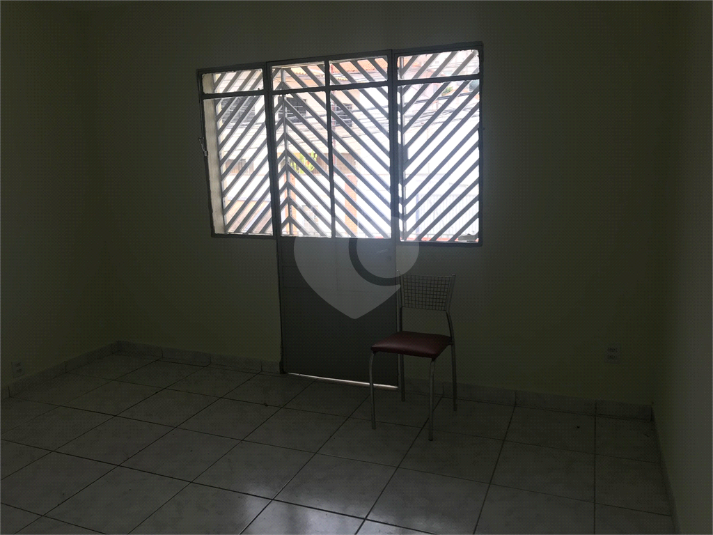 Sobrado na Parada  Inglesa com renda