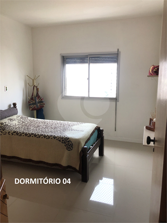 Apartamento à venda com 4 quartos, 268m² - Foto 16