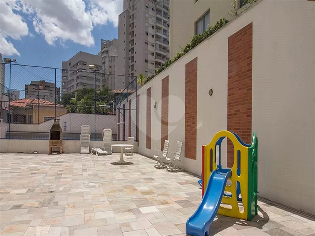 Apartamento de 131 m² em Perdizes