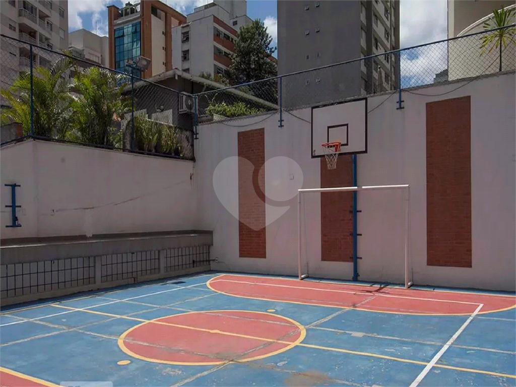 Apartamento de 131 m² em Perdizes