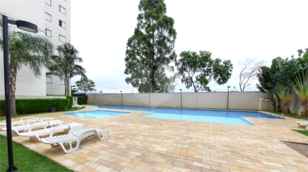 APARTAMENTO em VILA ENDRES