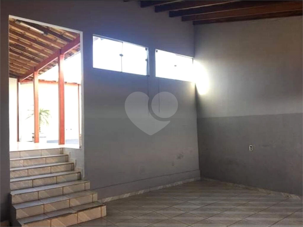 Casa à venda com 3 quartos, 255m² - Foto 3