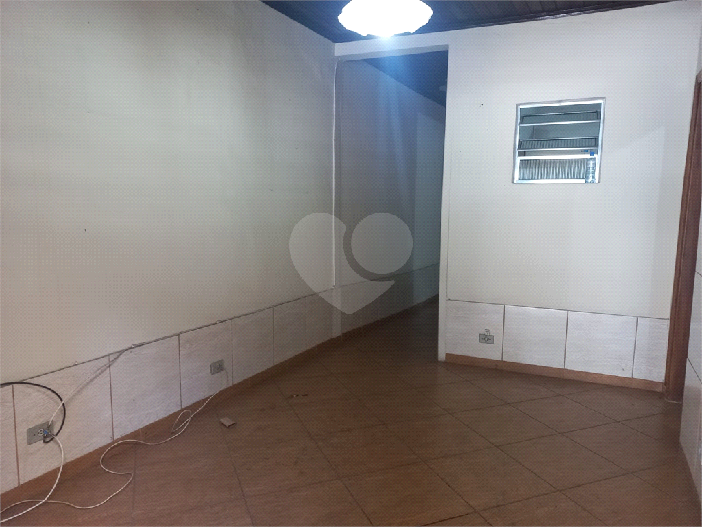 Casa à venda com 3 quartos, 70m² - Foto 6