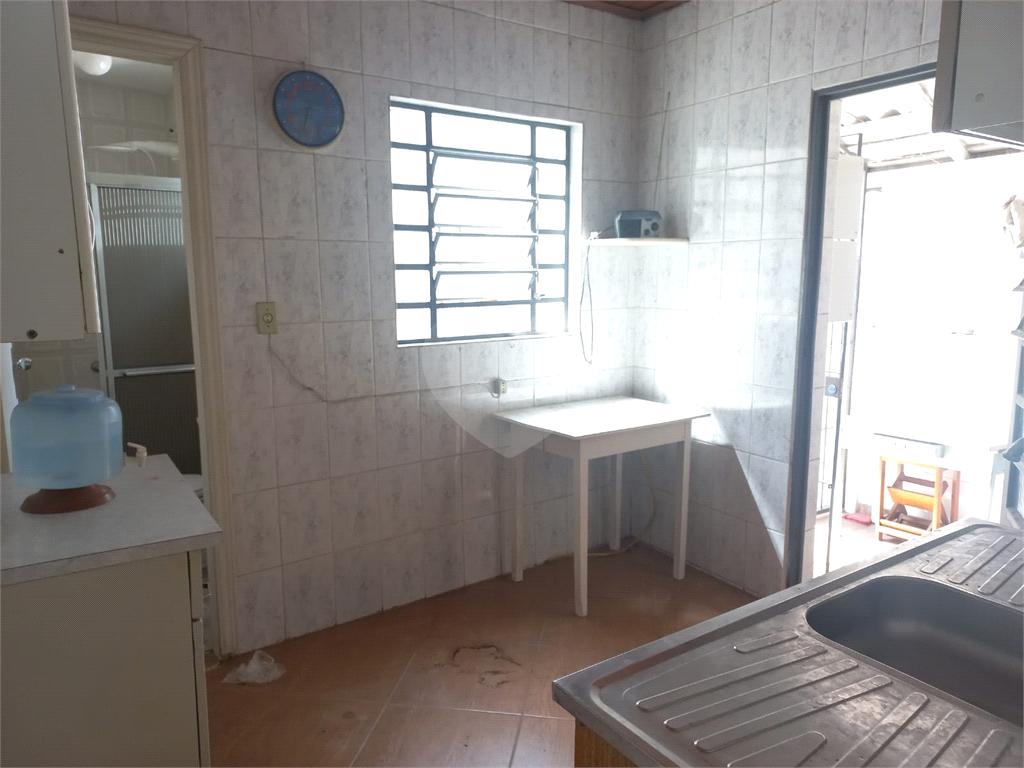 Casa à venda com 3 quartos, 70m² - Foto 13