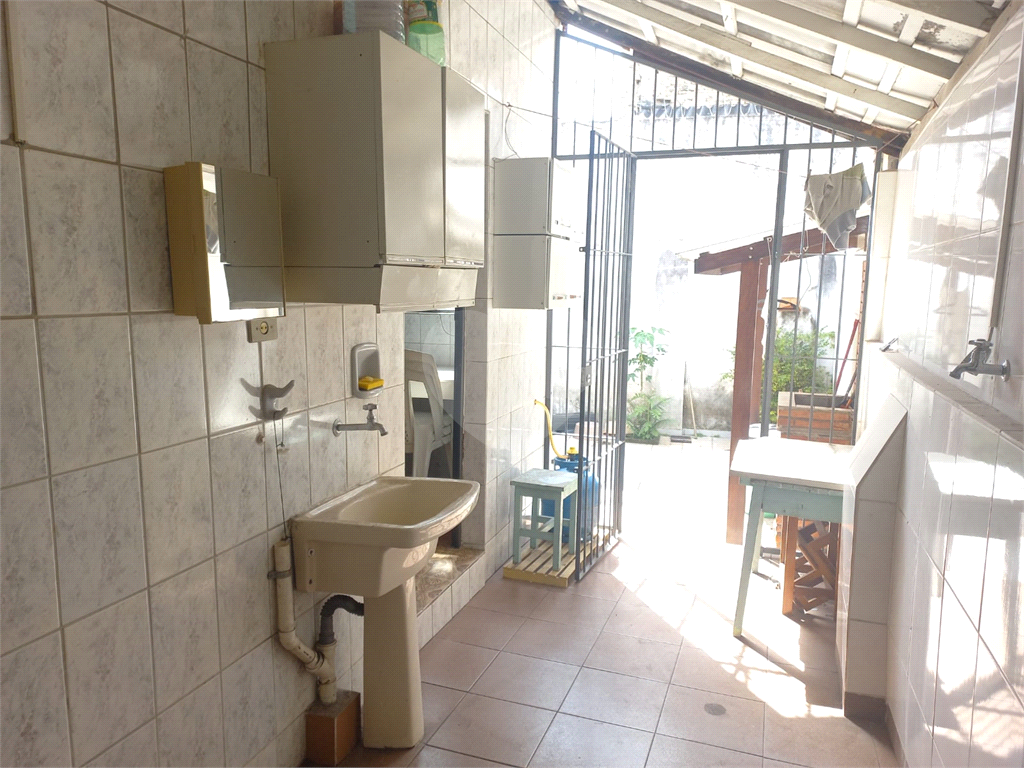 Casa à venda com 3 quartos, 70m² - Foto 18