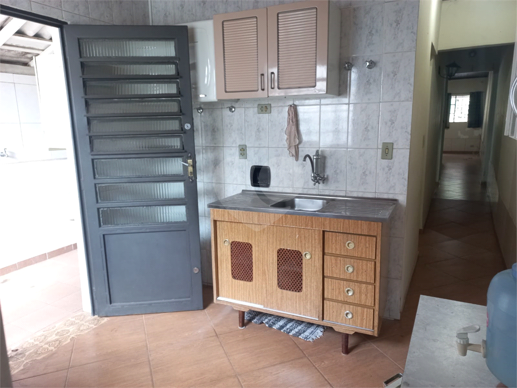 Casa à venda com 3 quartos, 70m² - Foto 15