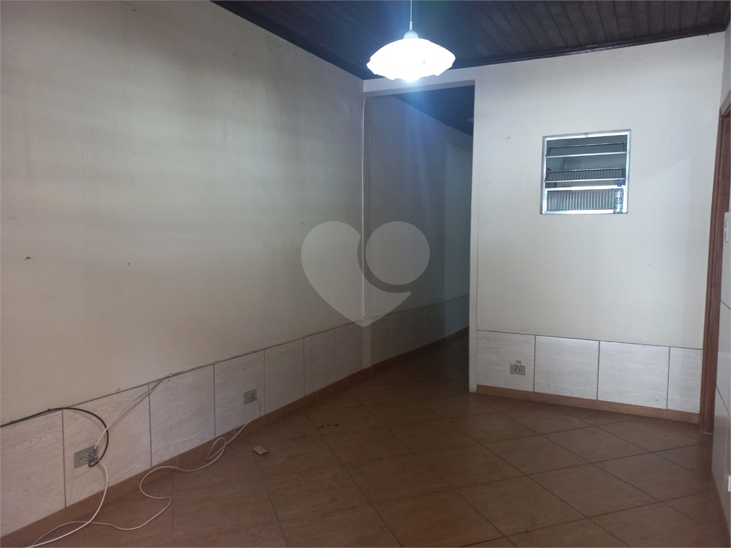 Casa à venda com 3 quartos, 70m² - Foto 5