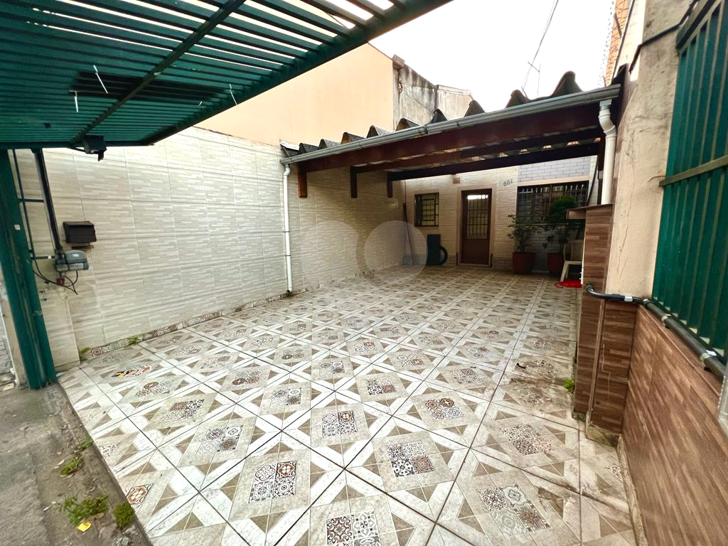 Casa à venda com 3 quartos, 70m² - Foto 1