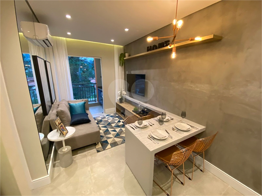APARTAMENTO em TREMEMBÉ