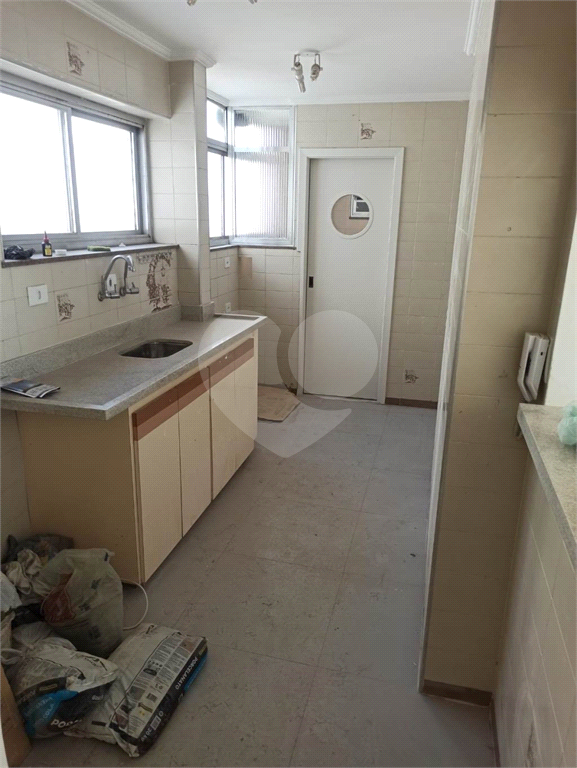 APARTAMENTO em TATUAPÉ
