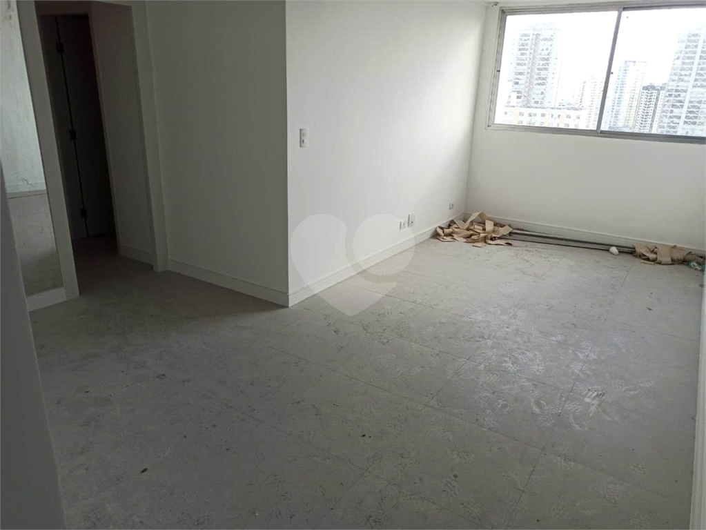 APARTAMENTO em TATUAPÉ