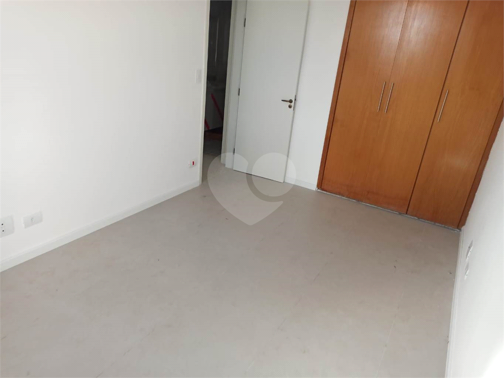 APARTAMENTO em TATUAPÉ