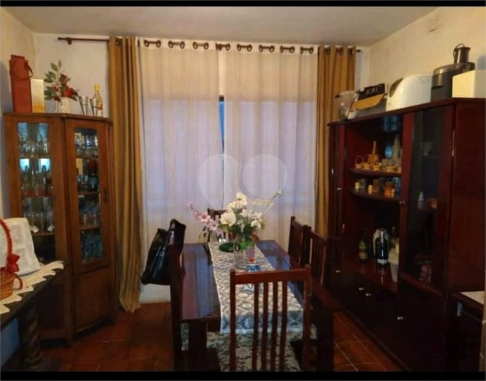 Chácara  a Venda com 3 quartos em Caieiras.