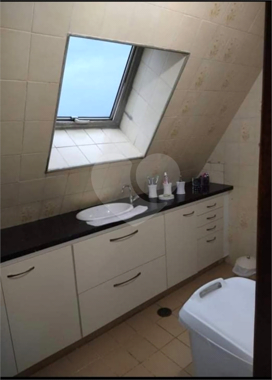 Chácara  a Venda com 3 quartos em Caieiras.
