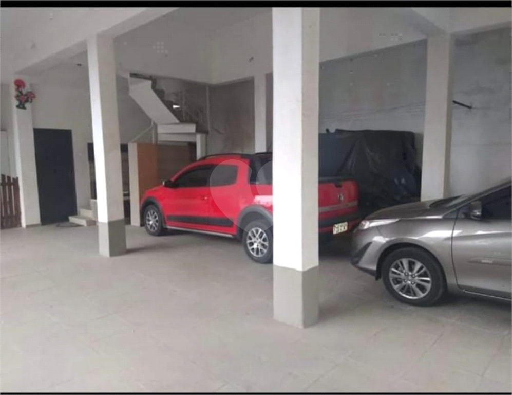 Chácara  a Venda com 3 quartos em Caieiras.