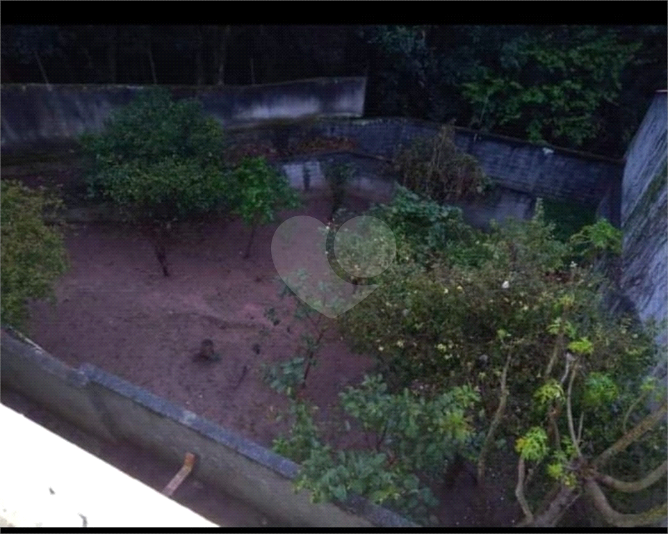 Chácara  a Venda com 3 quartos em Caieiras.