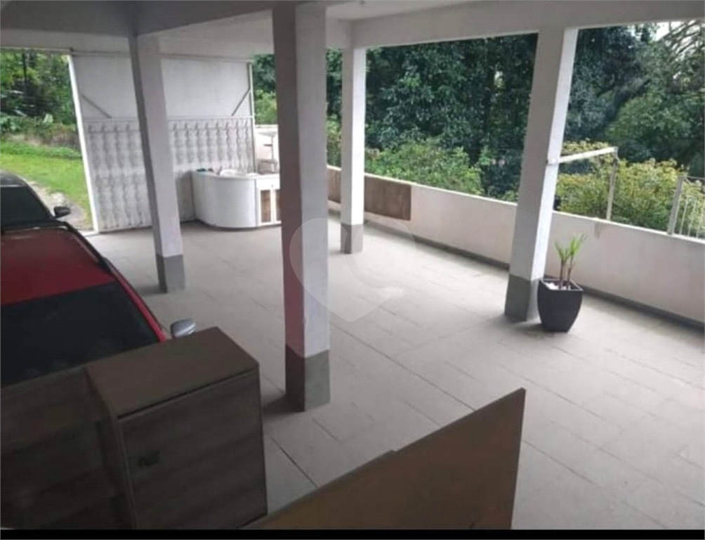 Chácara  a Venda com 3 quartos em Caieiras.
