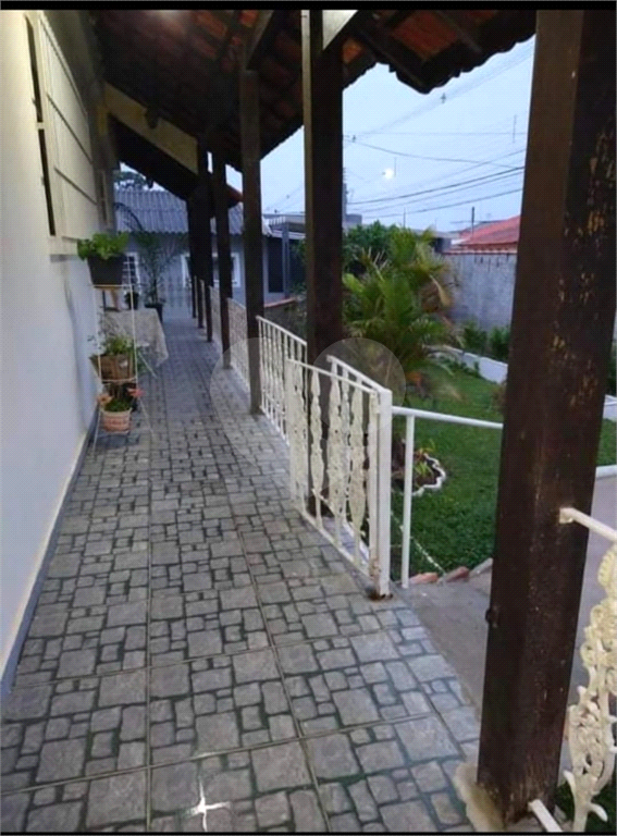 Chácara  a Venda com 3 quartos em Caieiras.