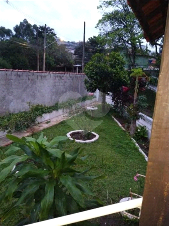 Chácara  a Venda com 3 quartos em Caieiras.